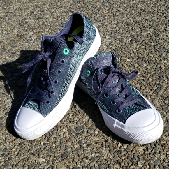 Converse Shoes - Converse All Star Lunarlon low top shoes Women's 9.5 , Men's 7.5.